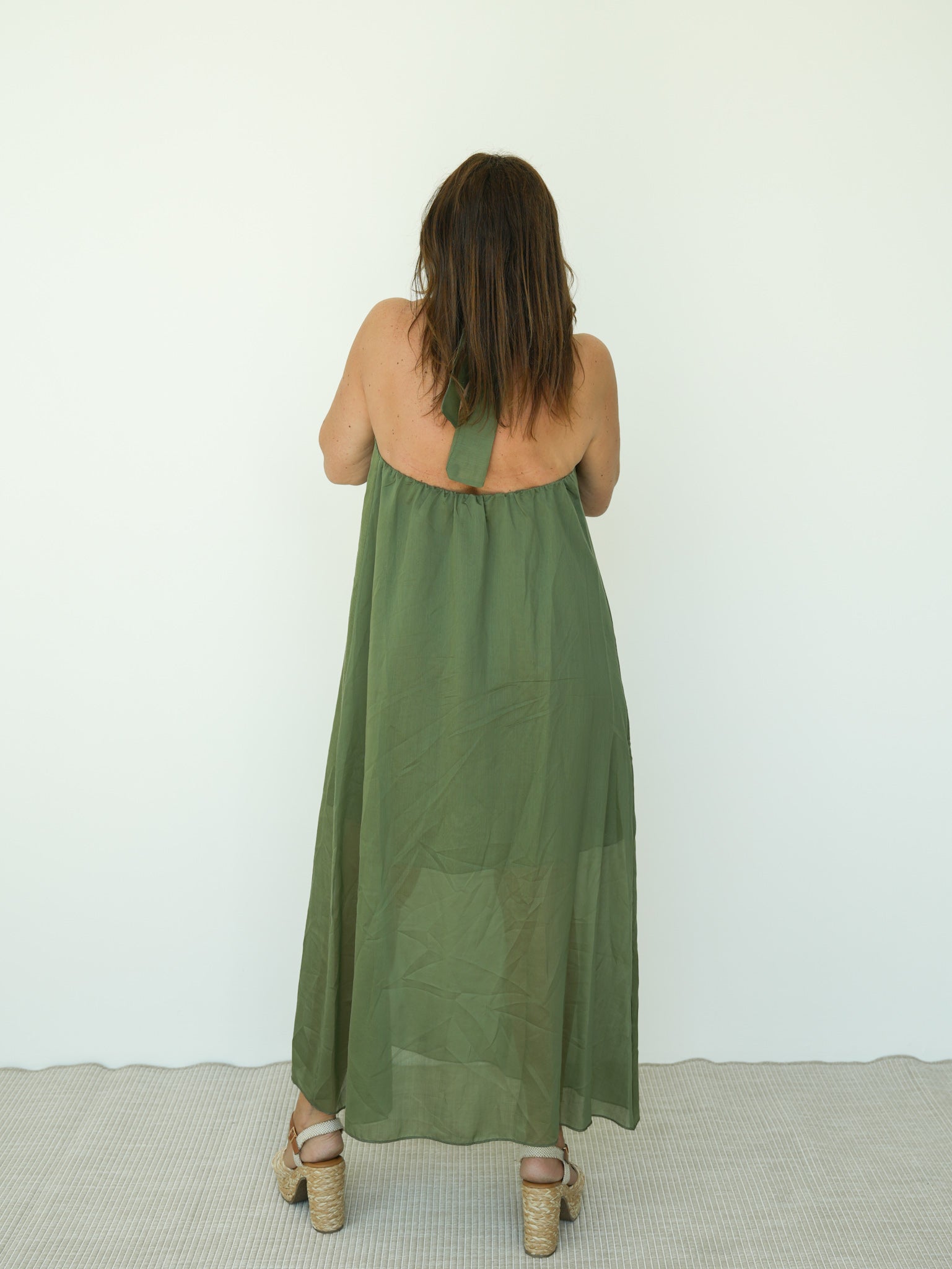 VESTIDO ATAR AO PESCOÇO