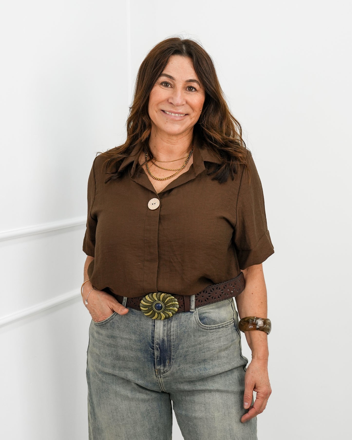 CAMISA C/ BOTÃO DOURADO
