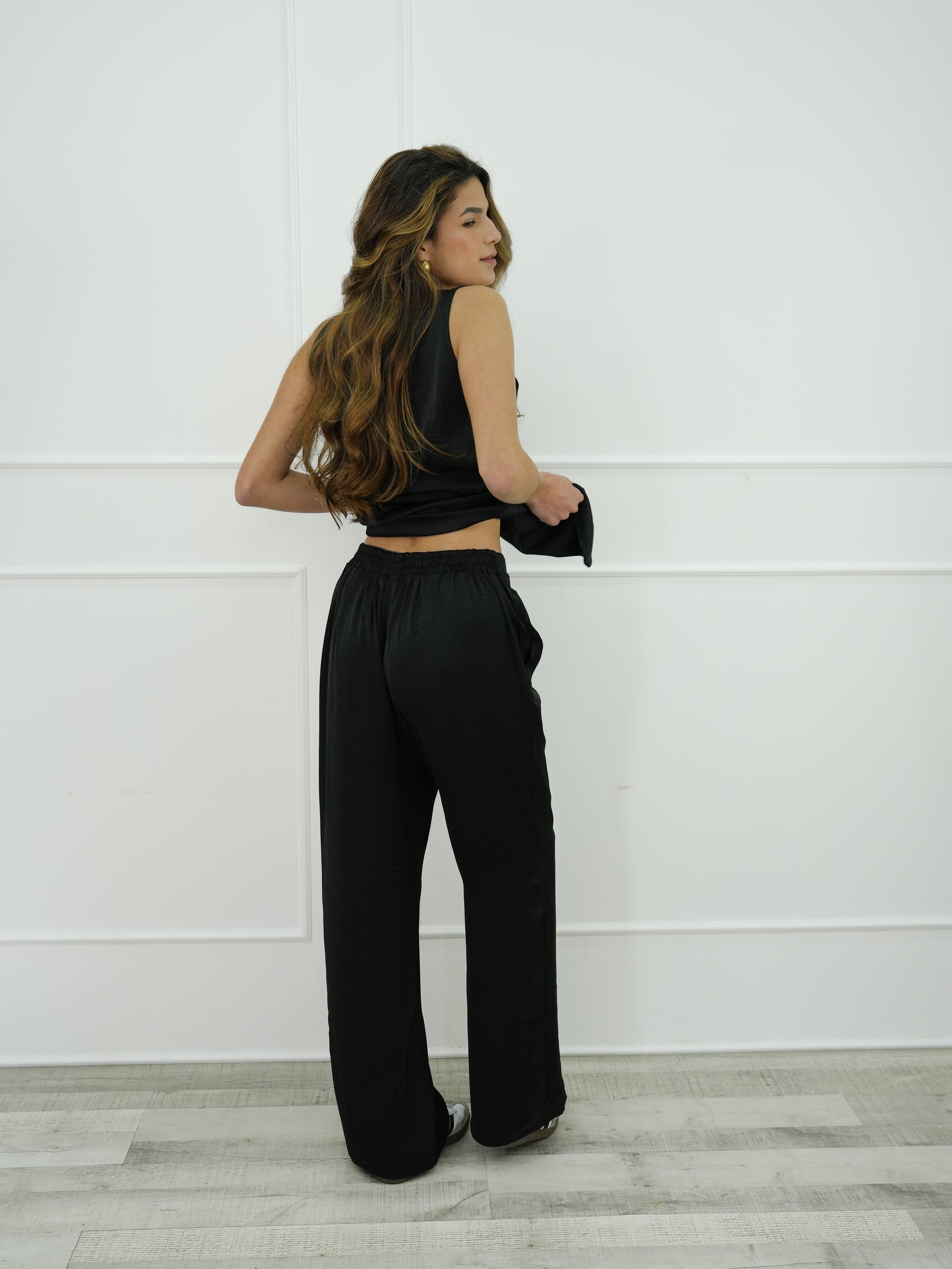 CONJUNTO COLETE + CALÇA